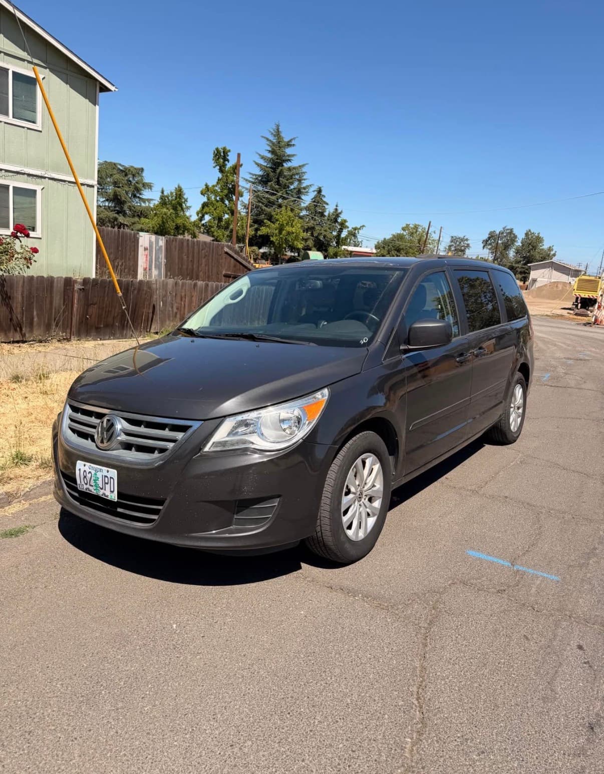 2012 VW Routan Van